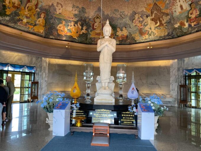 Chiangmai Overnight With Doi Inthanon National Park Tour - Additional Stops