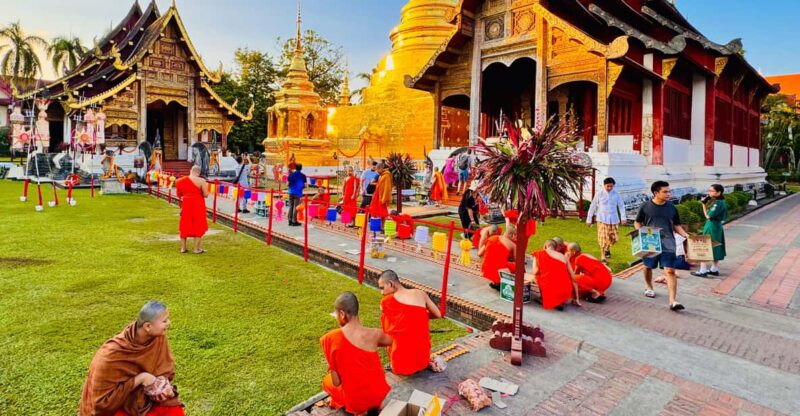 Chiangmai: Temple and City Tour Part 1 (Walking Tour) - Key Points