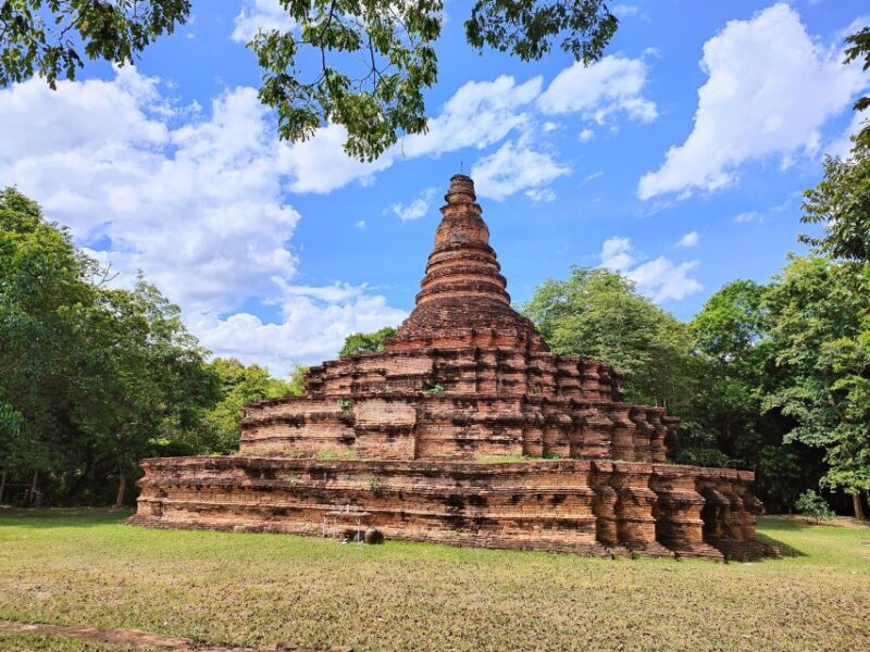 Chiangmai :The Beginning of Lanna Civilazation in Lamphun. - Pickup and Return
