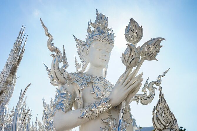 Chiangmai to White Temple, Blue Temple & Black Museum - Additional Information