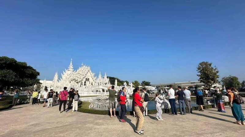 Chiangrai Full Day: Popular 7 Location +Free! Opium M Ticket - Wat Rong Khun (White Temple)