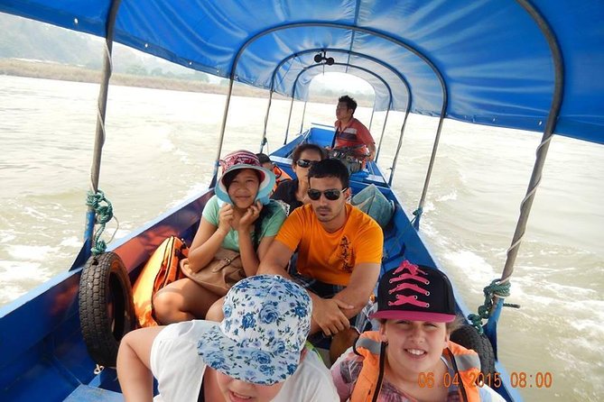 Chiangrai Round Trip Classic Tours 3 Days 2 Nights - Maekok River Boat Trip
