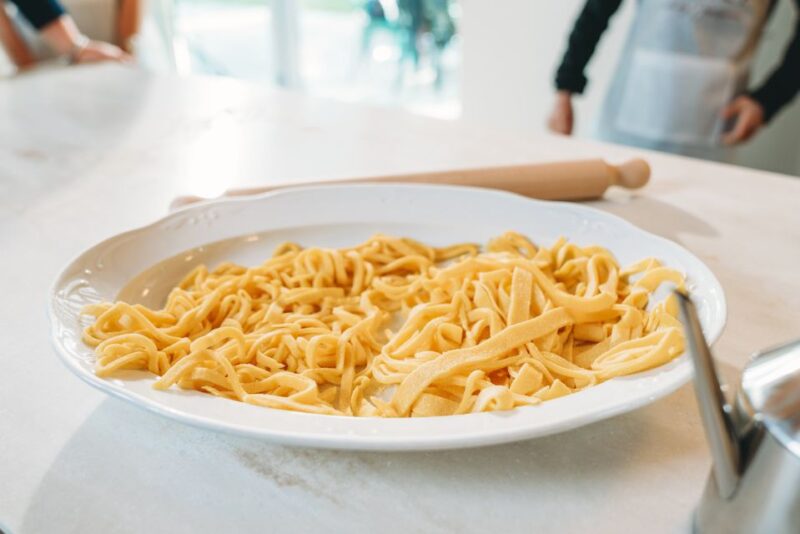 Chianti: Vegetarian Fresh Pasta Class With Lunch or Dinner - Welcome Drink Reception