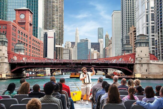 Chicago: 75-Minute Architecture Cruise by Speedboat - Weather Considerations