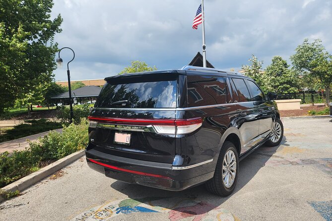 Chicago Airport Transfer: Chicago to OHare Airport in Luxury SUV - Pickup and Drop-off Details
