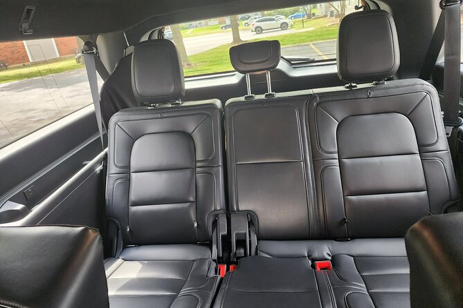 Chicago Airport Transfer: Chicago to OHare Airport in Luxury SUV - Accessibility and Inclusions
