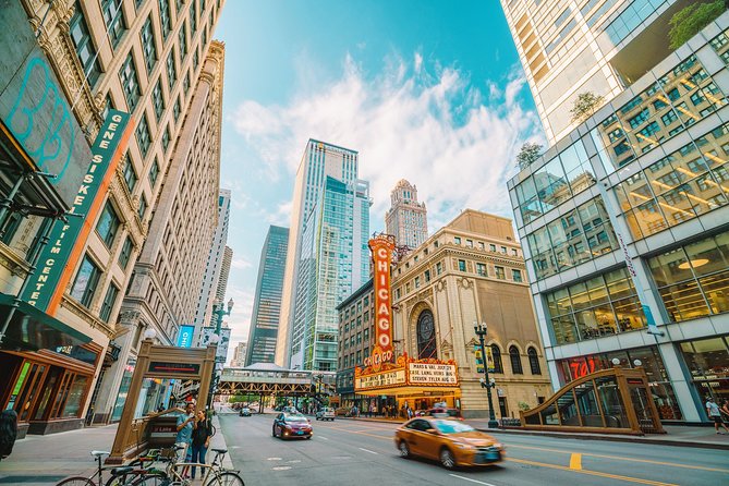 Chicago Airport Transfer: Chicago to OHare Airport ORD in Luxury SUV - Group Size and Accessibility