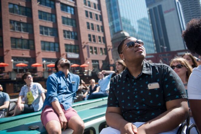 Chicago: Architecture Center Cruise on Chicagos First Lady - Accessibility and Mobility Considerations
