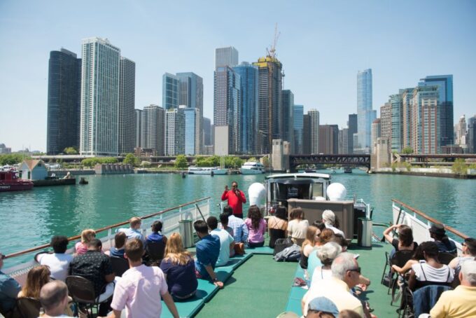 Chicago: Architecture Center Cruise on Chicagos First Lady - Important Information for Guests