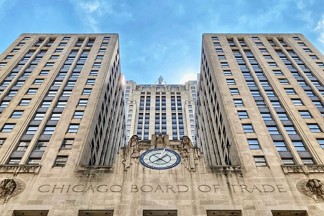 Chicago Art Deco Madness Walking Tour - Art Deco Highlights