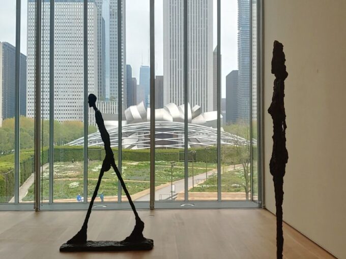Chicago: Art Institute Skip-The-Line Tour With Guide - Guided Tour of Famous Art Pieces