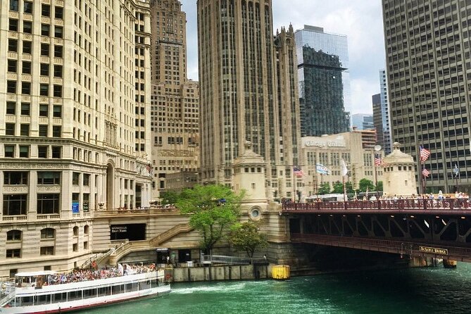 Chicago: Escorted Bus Tours From Toronto - Participant Eligibility