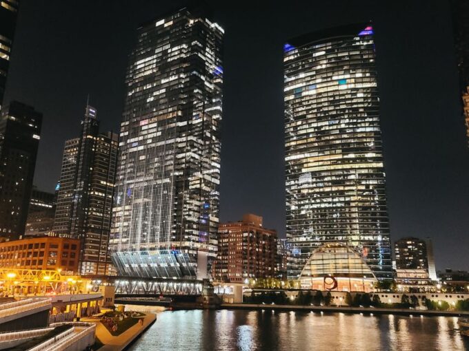 Chicago: Fireworks Cruise With Lake or River Viewing Options - Getting to the Cruise