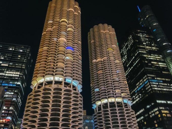 Chicago: Fireworks Cruise With Lake or River Viewing Options - What to Bring and Wear