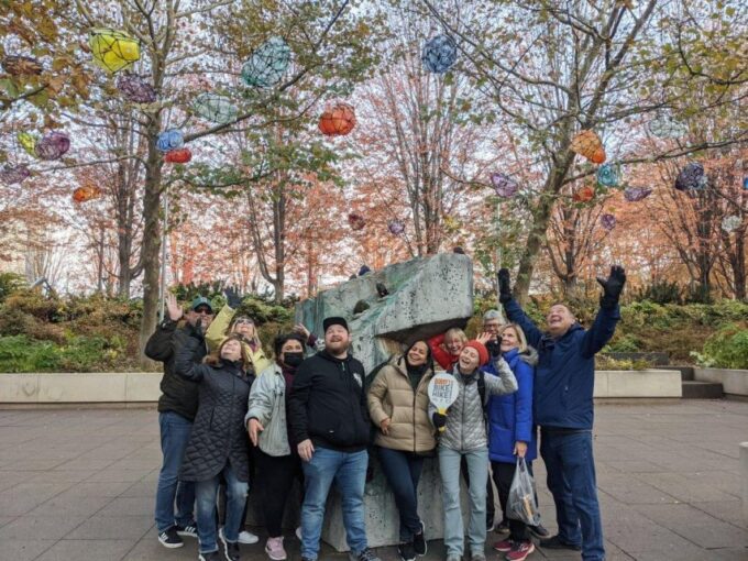 Chicago: Full Day Food Walking Tour + FREE Bike/Kayak Rental - Meeting Point