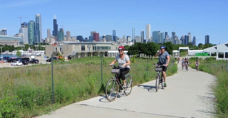 Chicago: Full-Day or Half-Day Bike Rental - Bike and Equipment Details