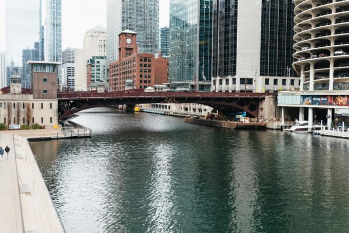 Chicago: Gangsters and Ghosts Guided Walking Tour - Customer Reviews