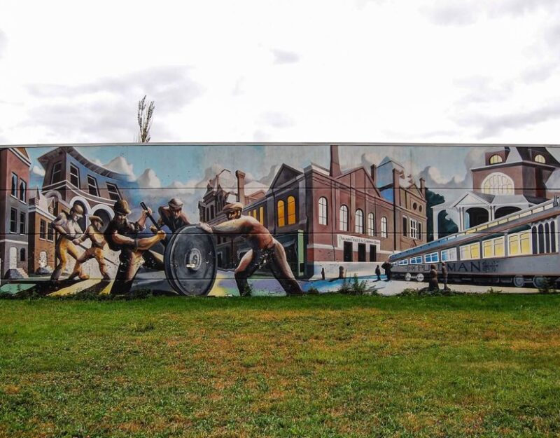 Chicago Historic Pullman Company Town Private Walking Tour - Train Ride and Exploration
