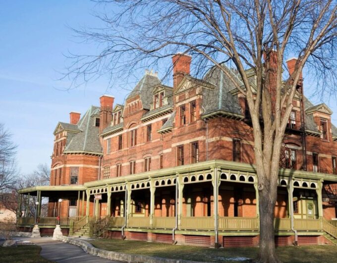 Chicago Historic Pullman Company Town Private Walking Tour - Greenstone United Methodist Church