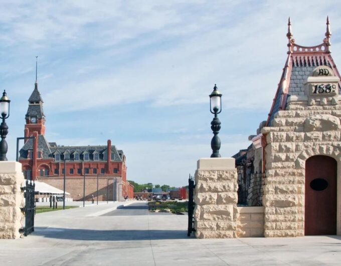 Chicago Historic Pullman Company Town Private Walking Tour - Tour Experience and Logistics