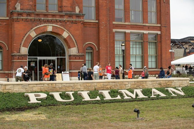 Chicago Historic Pullman Town Private Half-Day Walking Tour - Architecture and Design Elements