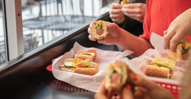 Chicago in a Day: Food and Architecture Private Walking Tour - Sampling Chicago Classics