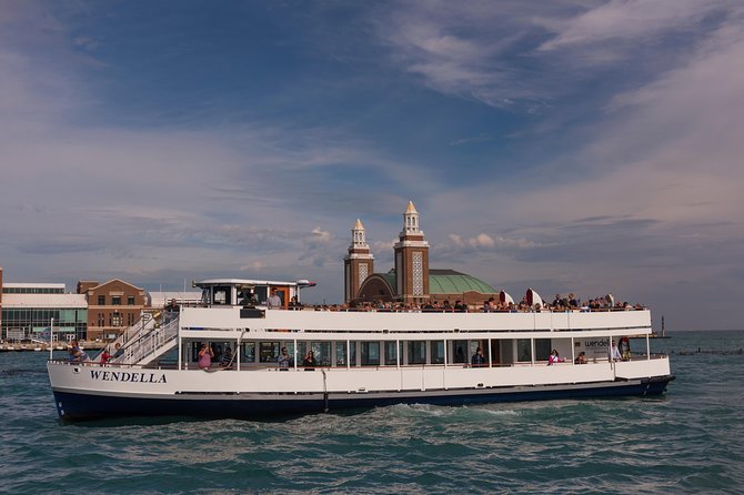 Chicago Lake and River Architecture Tour - What to Bring
