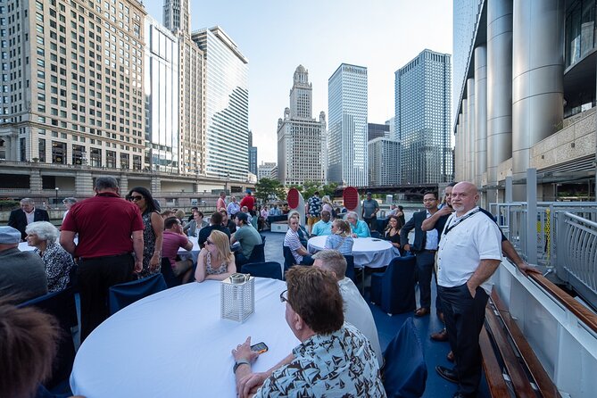 Chicago Lake and River Beer and BBQ Cruise - Exploring the Cruise