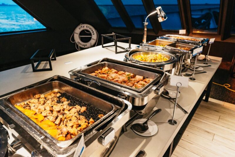 Chicago: Lake Michigan Buffet Brunch, Lunch or Dinner Cruise - Onboard Entertainment Offerings