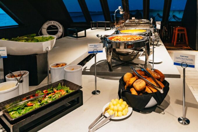 Chicago: Lake Michigan Buffet Brunch, Lunch or Dinner Cruise - Dressing for the Occasion