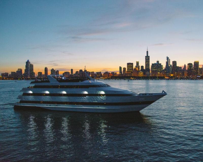 Chicago: Lake Michigan Gourmet Brunch/Lunch/Dinner Cruise - Dining Experience