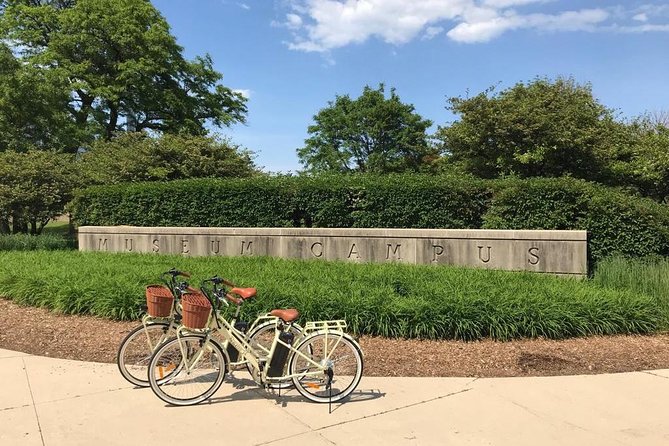 Chicago Lakefront Electric Bike Tour - Exploring Landmarks