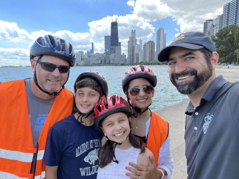 Chicago: Lakefront Neighborhoods Bike Tour - Important Information
