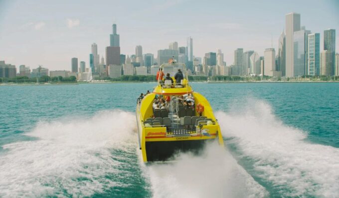 Chicago Lakefront: Seadog Speedboat Ride - Extreme Thrill Option