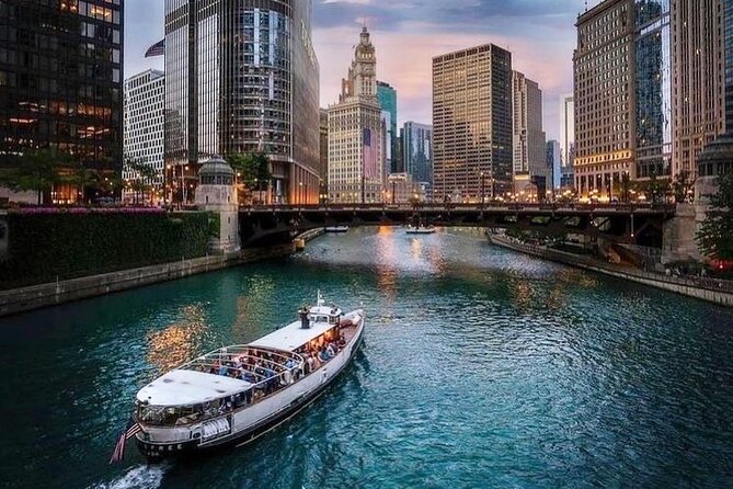Chicago Luxury Minibus City Tour and Architecture River Cruise - Luxury Minibus Experience