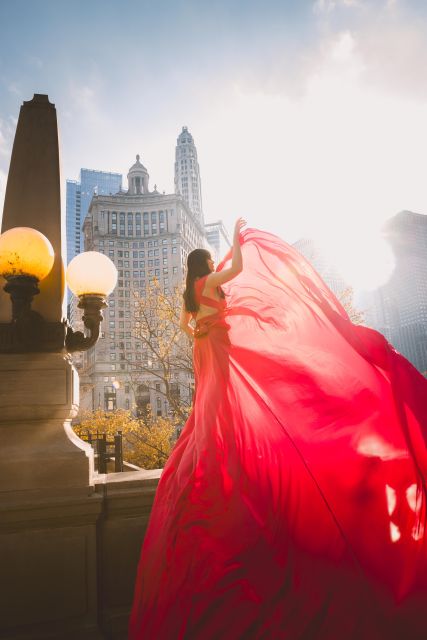 Chicago: Luxury Private Flying Dress Photoshoot 2 Locations - Languages and Meeting Point