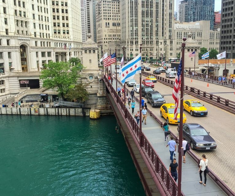 Chicago: Magnificent Mile Walking Tour - An Engaging Dive into Chicago’s Architectural Evolution
