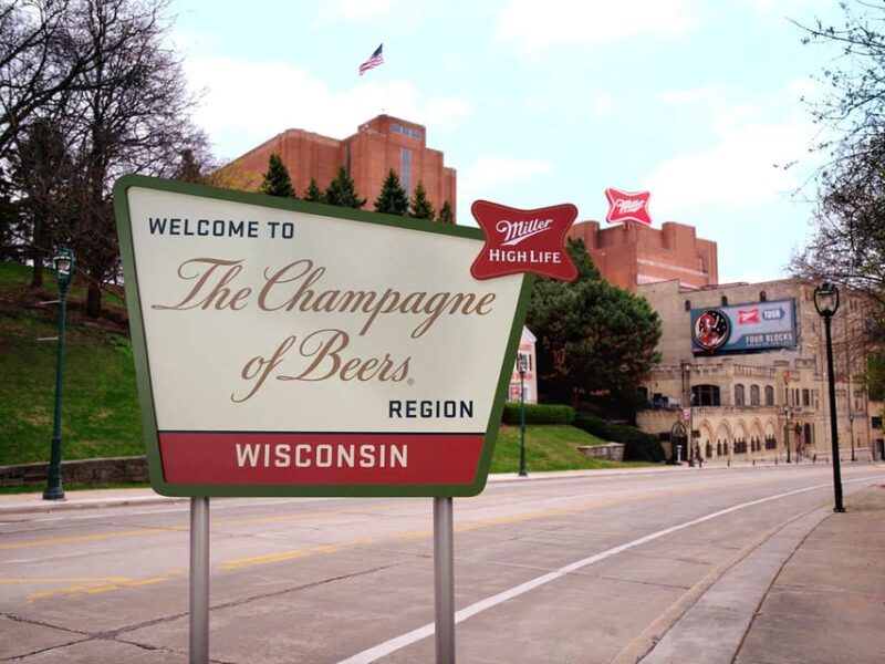 Chicago: Milwaukee Harley-Davidson Museum & Brewery Day Tour - Key Points