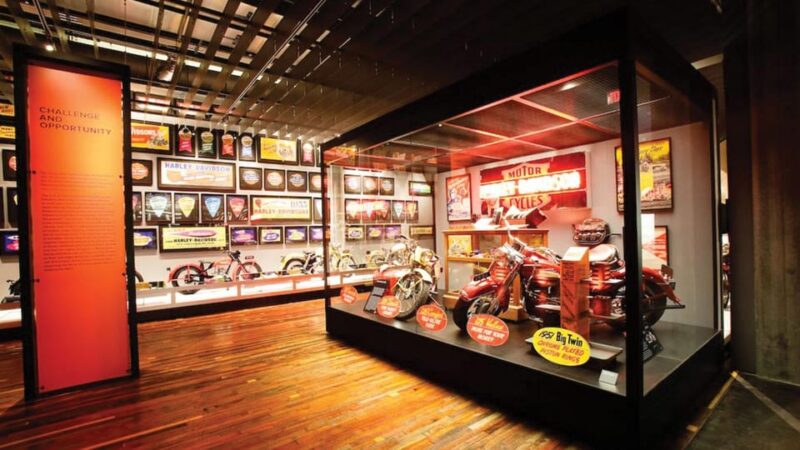 Chicago: Milwaukee Harley-Davidson Museum & Brewery Day Tour - Important Tour Information