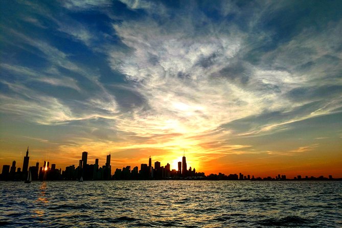 Chicago Private Sunset Sail on Lake Michigan - Safety and Etiquette