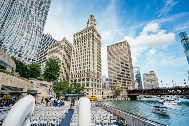 Chicago River: 1.5-Hour Guided Architecture Cruise - Booking and Cancellation Policy