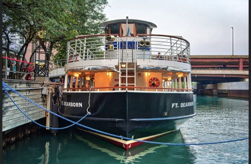 Chicago River: 1.5-Hour Guided Architecture Riverboat Tour - Architectural Highlights