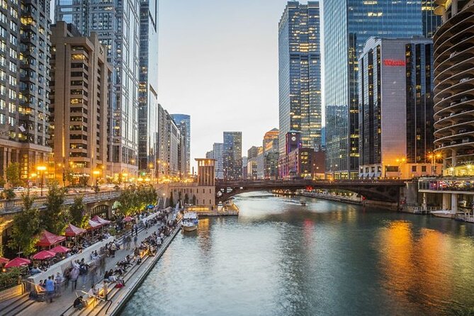 Chicago River 2-Hour Private Cruise for 6 People With Captain - Cruise Experience Details
