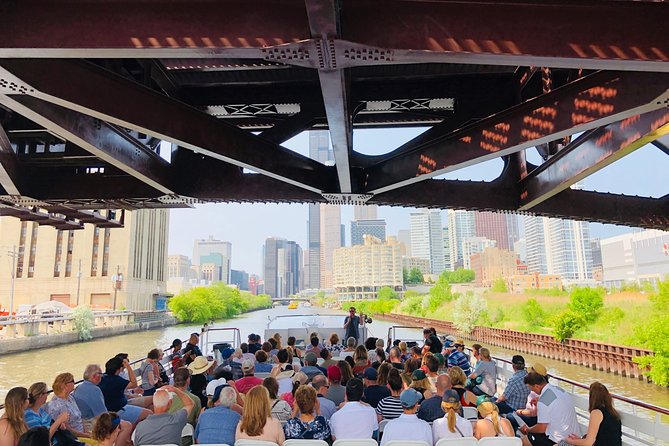 Chicago River 90-Minute Architecture Boat Tour - Discovering the Architectural Gems of the Chicago River