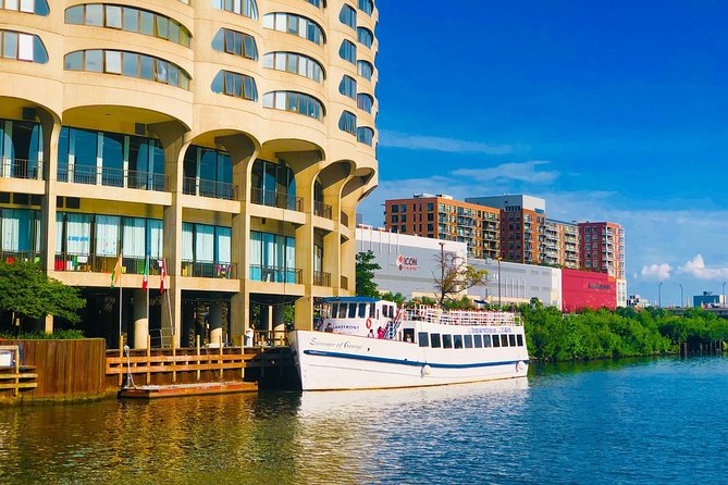 Chicago River 90-Minute Architecture Boat Tour - Taking in the Rich History and Culture of the City