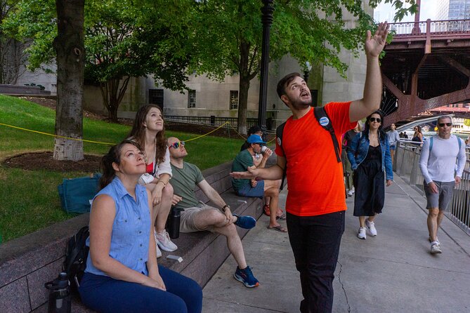 Chicago Riverwalk and History Walking Tour - Exploring the Chicago Riverwalk