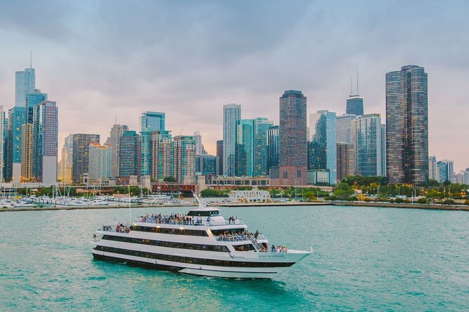 Chicago Signature Brunch Cruise on Lake Michigan - Enjoy a Fun Atmosphere With Live DJ Music