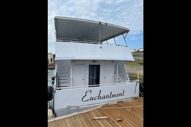 Chicago Skyline Sunday Funday Mimosa/Bloody Mary Party Cruise - Overview and Experience