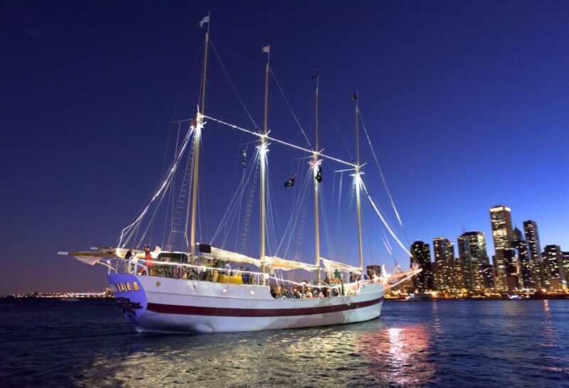 Chicago: Tall Ship Windy Architecture & Skyline Sailing Tour - Meeting Point and Duration