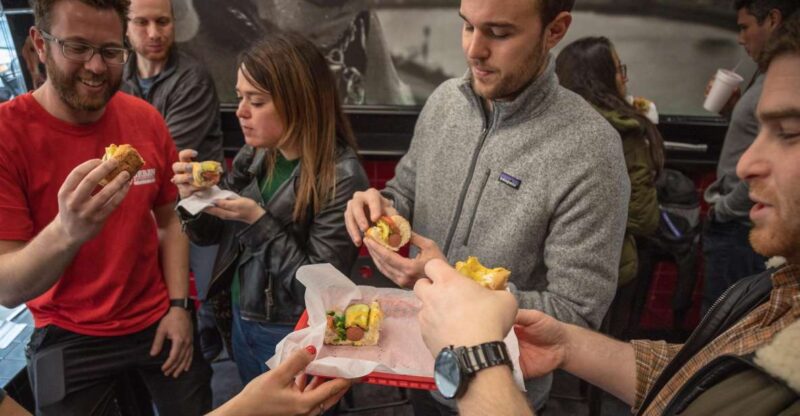 Chicago: Ultimate Food Walking Tour With Tastings - Personalized Experience